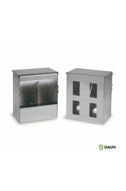 Comedero doble con una capacidad para 1,6 kg de alimento, indicado para uso de las palomas y fabricado con metal galvanizado.