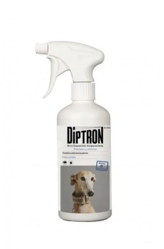 Suspensión Antiparasitaria Dixie Diptron se destaca como una solución altamente eficaz en la prevención y tratamiento de parásitos externos, como pulgas y piojos, en perros.| antiparasitario para perros-Bolypets